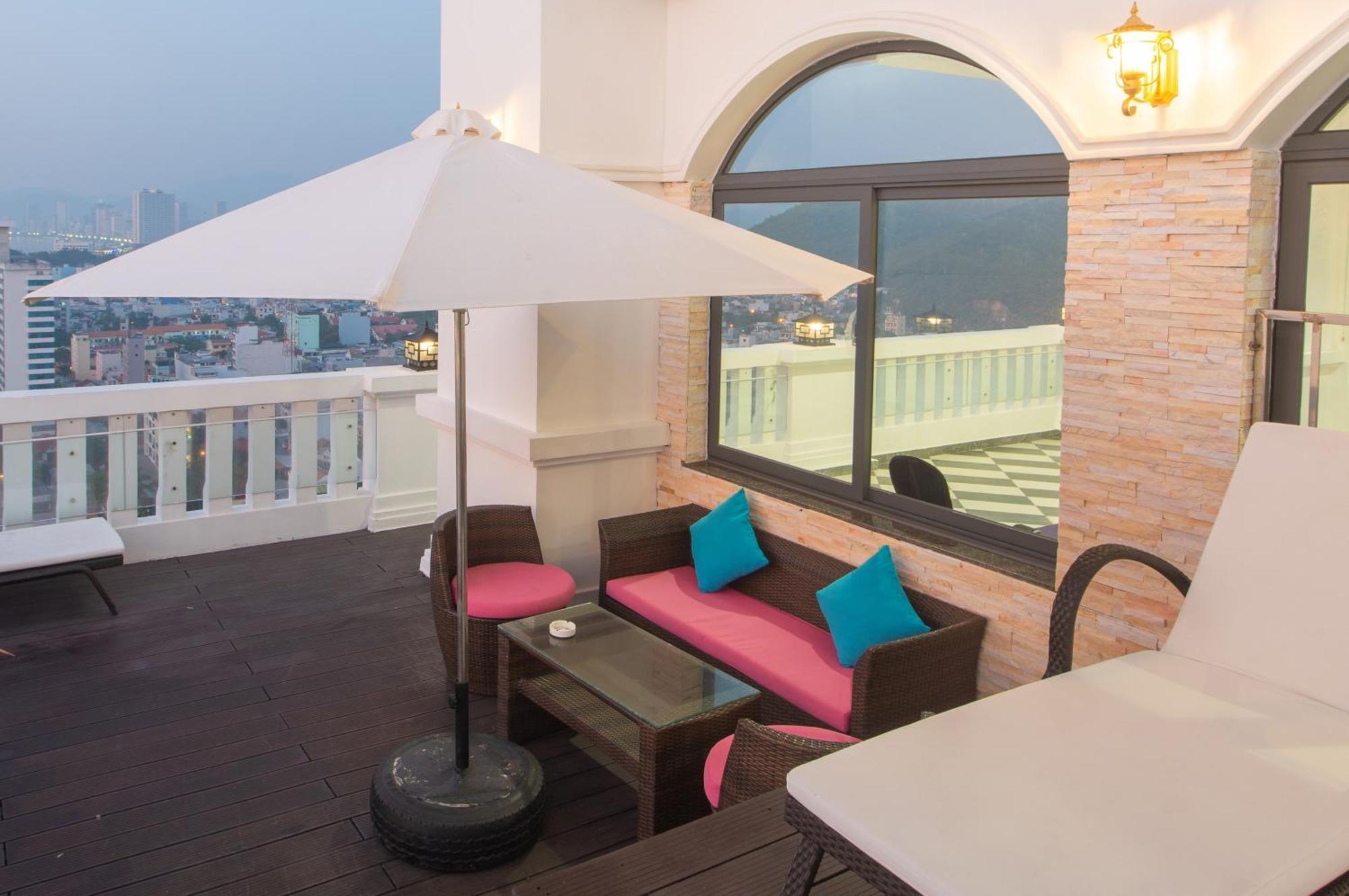 Daphovina Hotel ญาจาง ภายนอก รูปภาพ