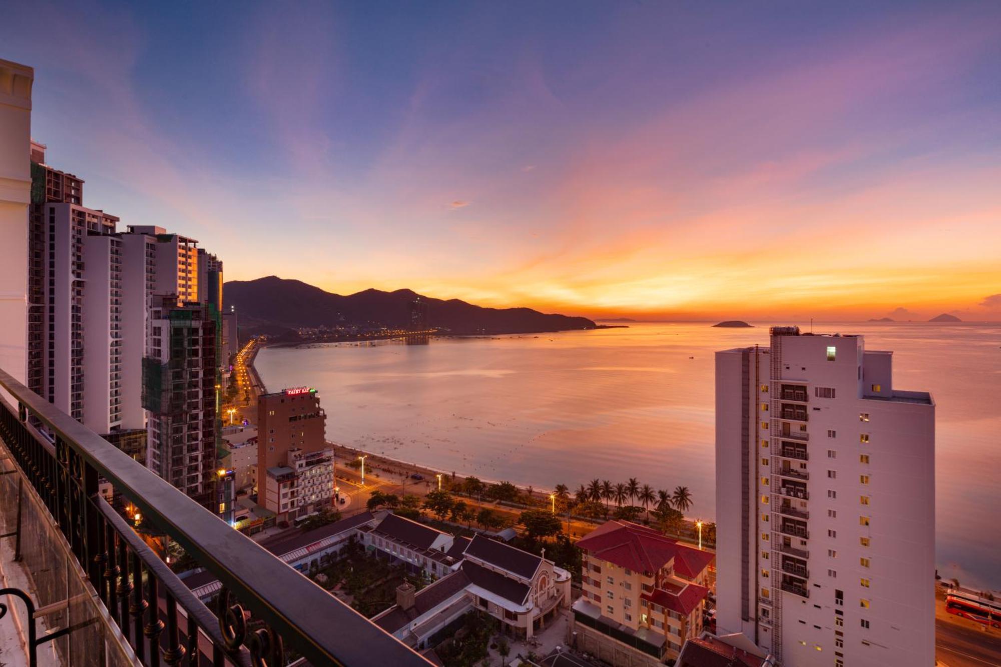 Daphovina Hotel ญาจาง ภายนอก รูปภาพ